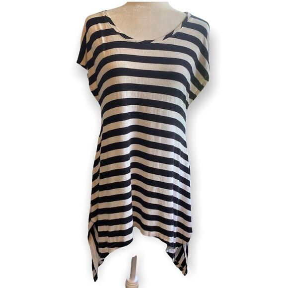 Chico’s Womens Black White Hi Low Tunic Top SZ 1 Chicos - Picture 1 of 10